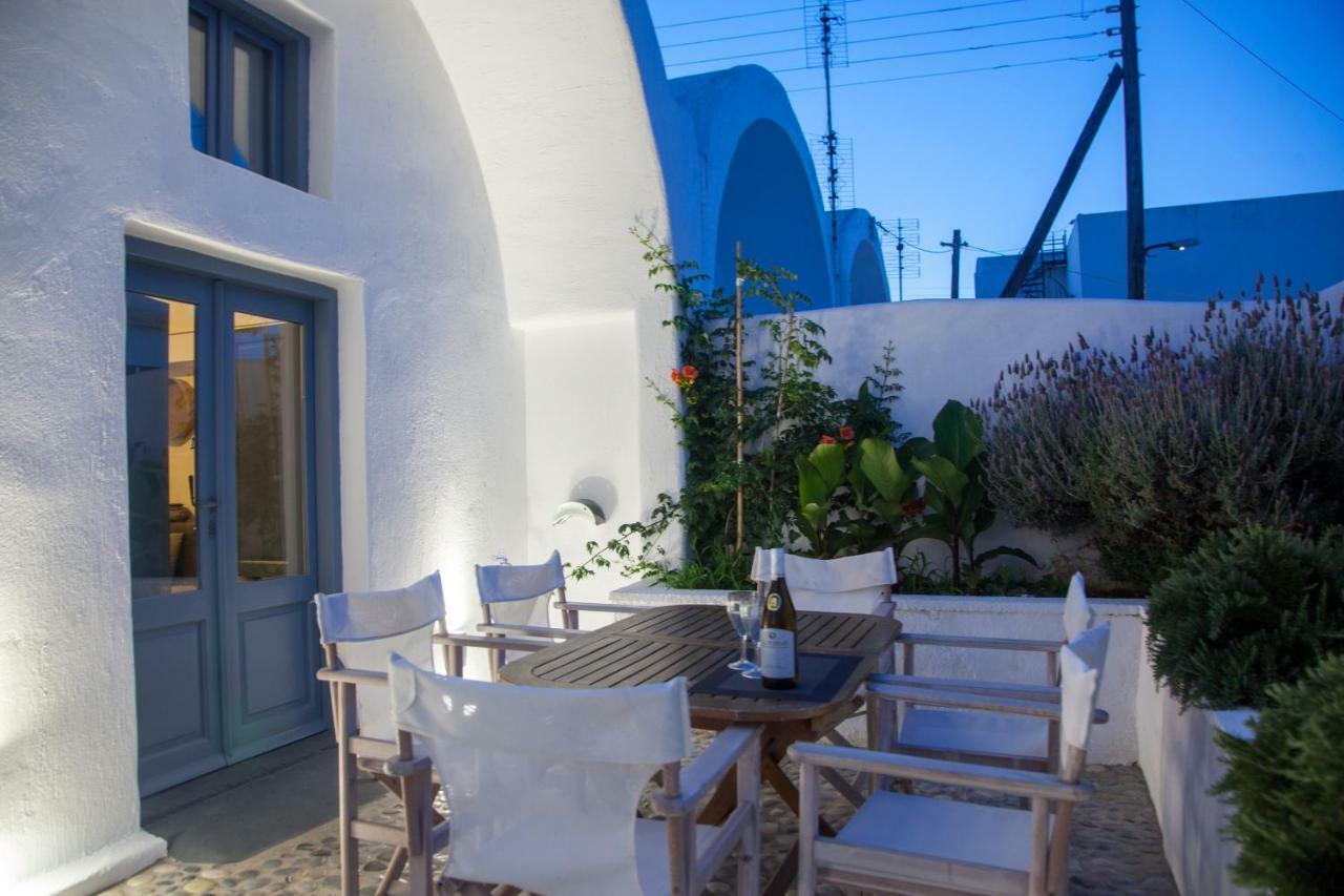 Onirondas Villas Fira  Exterior photo